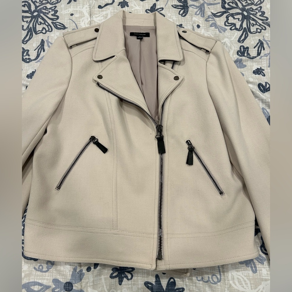 Ann Taylor Cream Leather Moto Jacket - Picture 2 of 8